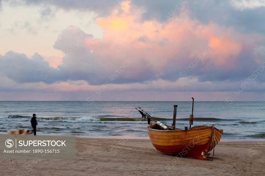 Boat on beach, Ahlbeck, Island of Usedom, Baltic Coast, Mecklenburg-Vorpommern, Germany, Europe