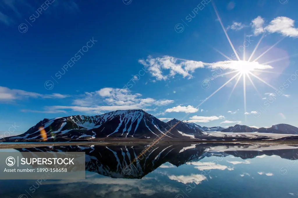 Gashamna (Goose Bay), Hornsund, Spitsbergen Island, Svalbard Archipelago, Norway, Scandinavia, Europe