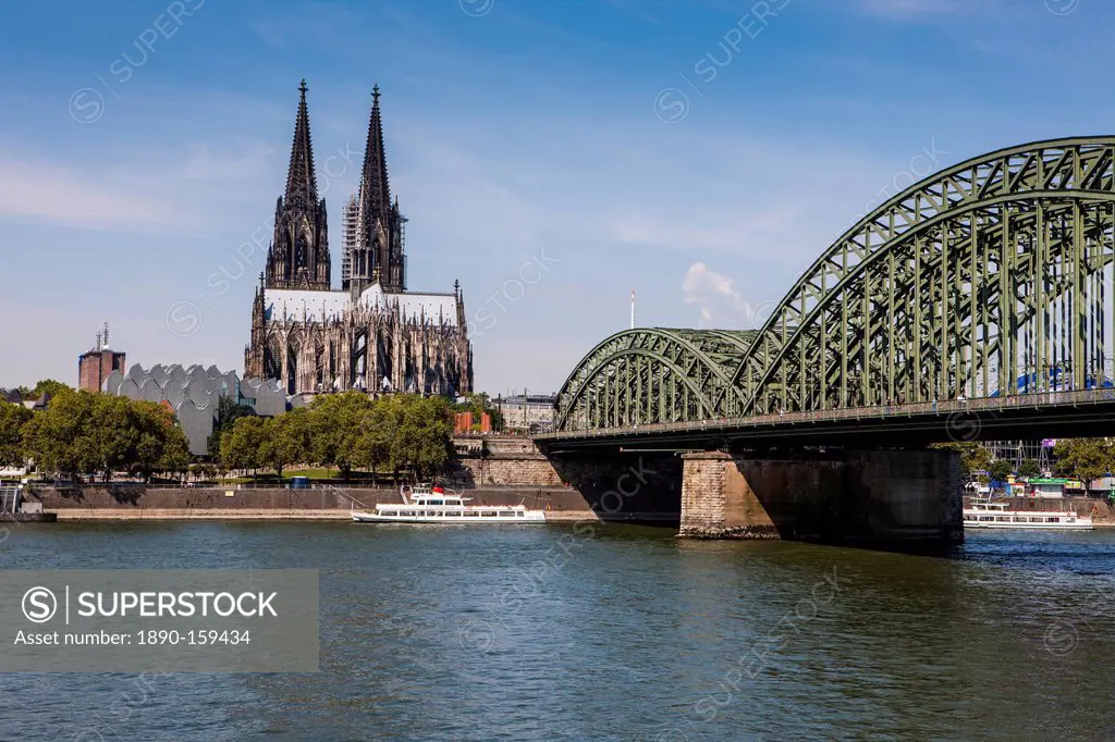 Rhine bridge and Cathedral of Cologne, UNESCO World Heritage Site, above the River Rhine, Cologne, North Rhine-Westphalia, Germany, Europe