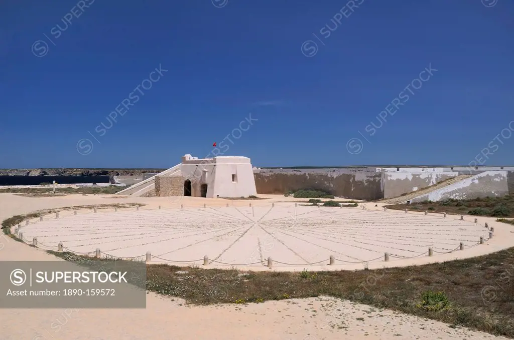 Compass Rose and entrance gateway at Sagres fort (Fortaleza de Sagres), Ponta de Sagres, Algarve, Portugal, Europe