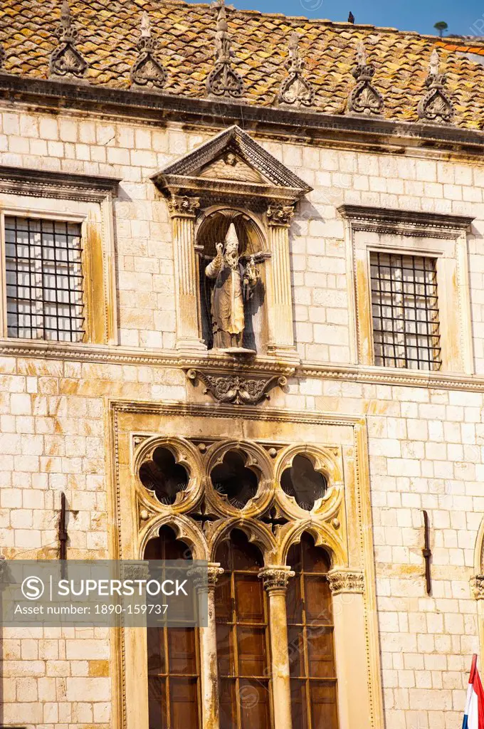Sponza Palace and a statue of St. Blaise, Dubrovnik Old Town, UNESCO World Heritage Site, Dubrovnik, Croatia, Europe