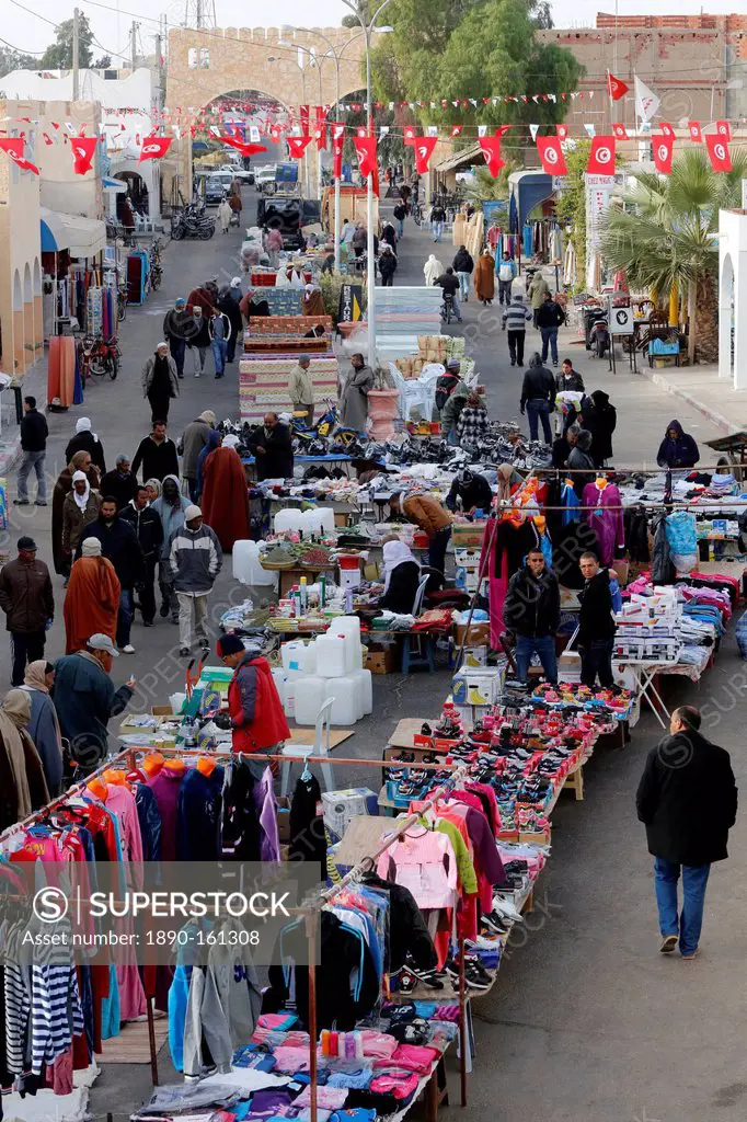 Douz weekly market, Kebili, Tunisia, North Africa, Africa