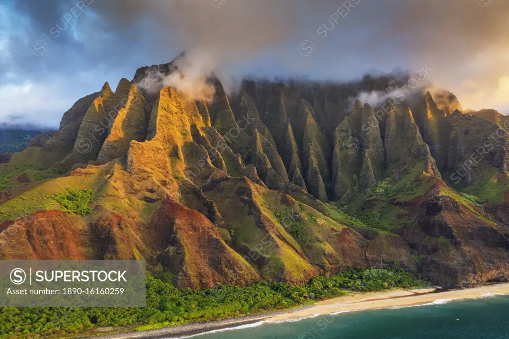 Pali sea cliffs on the Kalaulau trail, Napali Coast State Park, Kauai Island, Hawaii, United States of America, North America