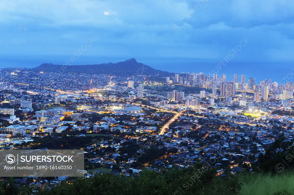 Honolulu, night view of Waikiki and Diamond Head, Oahu Island, Hawaii, United States of America, North America