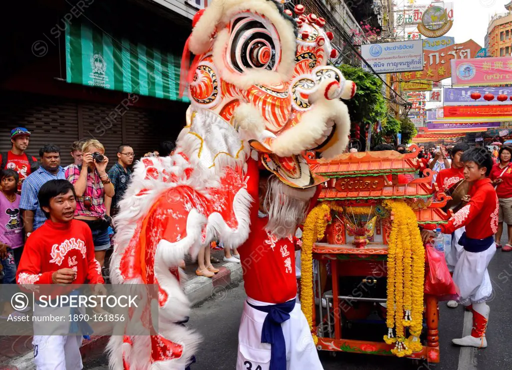 Lion dance, Chinatown, Bangkok, Thailand, Southeast Asia, Asia