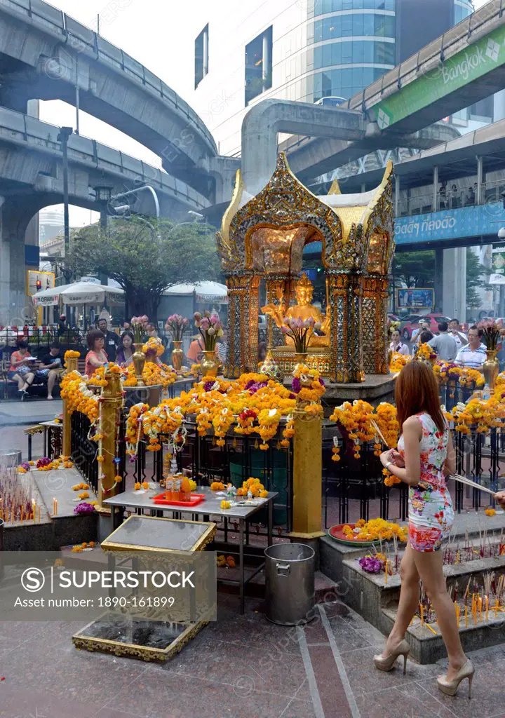 Erawan shrine, Bangkok, Thailand, Southeast Asia, Asia