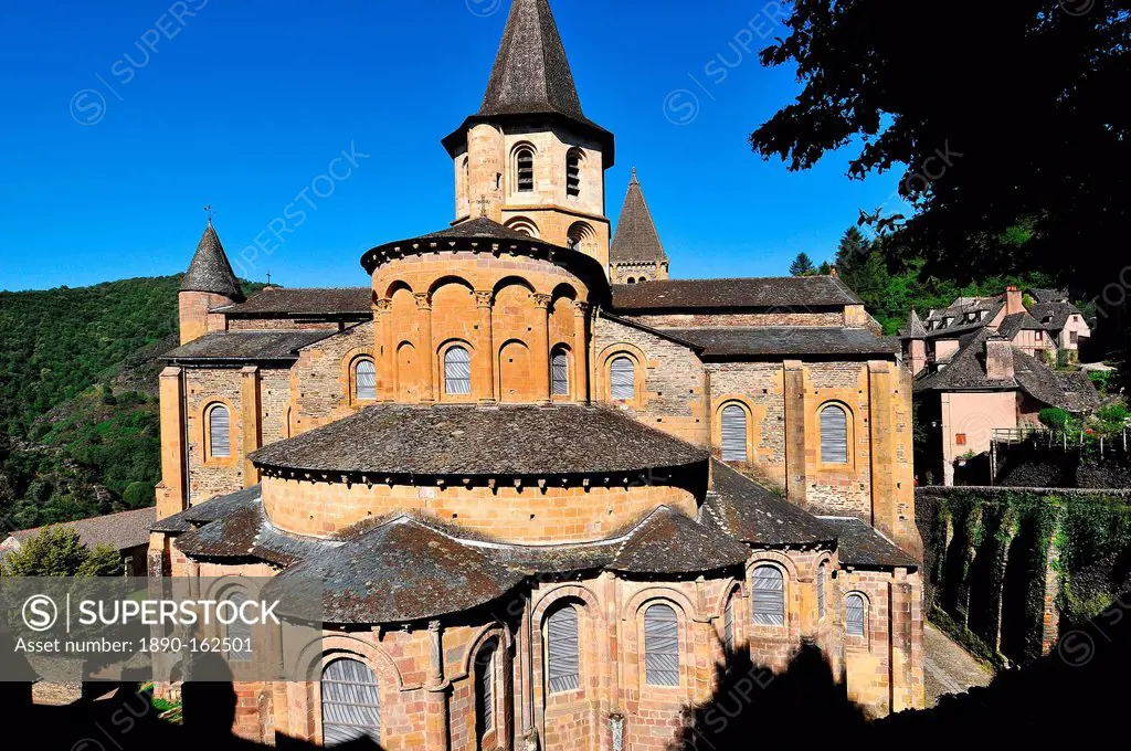 Sainte-Foy de Conques abbey church, Conques, Aveyron, Midi-Pyrenees, France, Europe