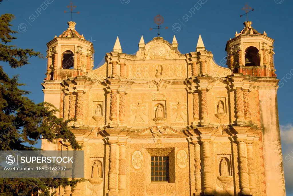 Templo de Santo Domingo, San Cristobal de las Casas, Meseta Central de Chiapas, Mexico, North America