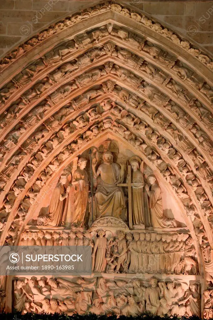Tympanum of the Last Judgement. Notre-Dame de Paris cathedral, Paris, France, Europe