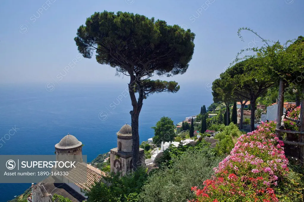 The gardens of Villa Rufolo in Ravello, Costiera Amalfitana, UNESCO World Heritage Site, Campania, Italy, Europe