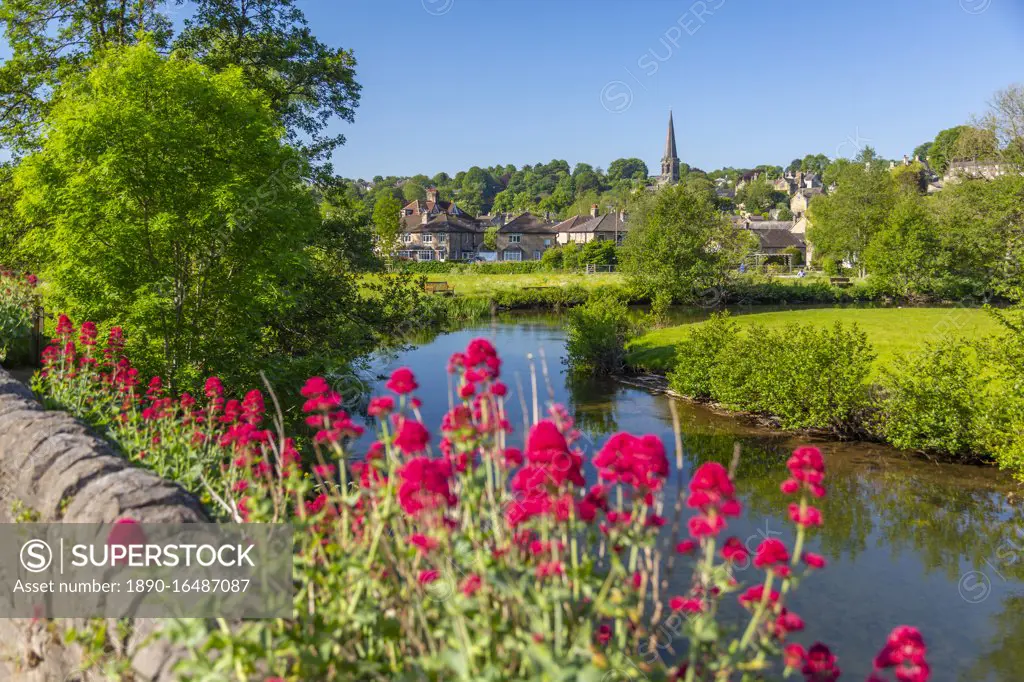 View of River Wye and Bakewell Church, Bakewell, Derbyshire Dales, Derbyshire, England, United Kingdom, Europe