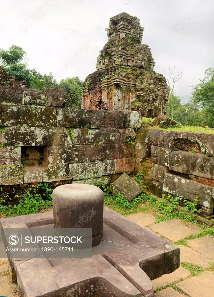 Lingam, My Son Temple Group, UNESCO World Heritage Site, Vietnam, Indochina, Southeast Asia, Asia