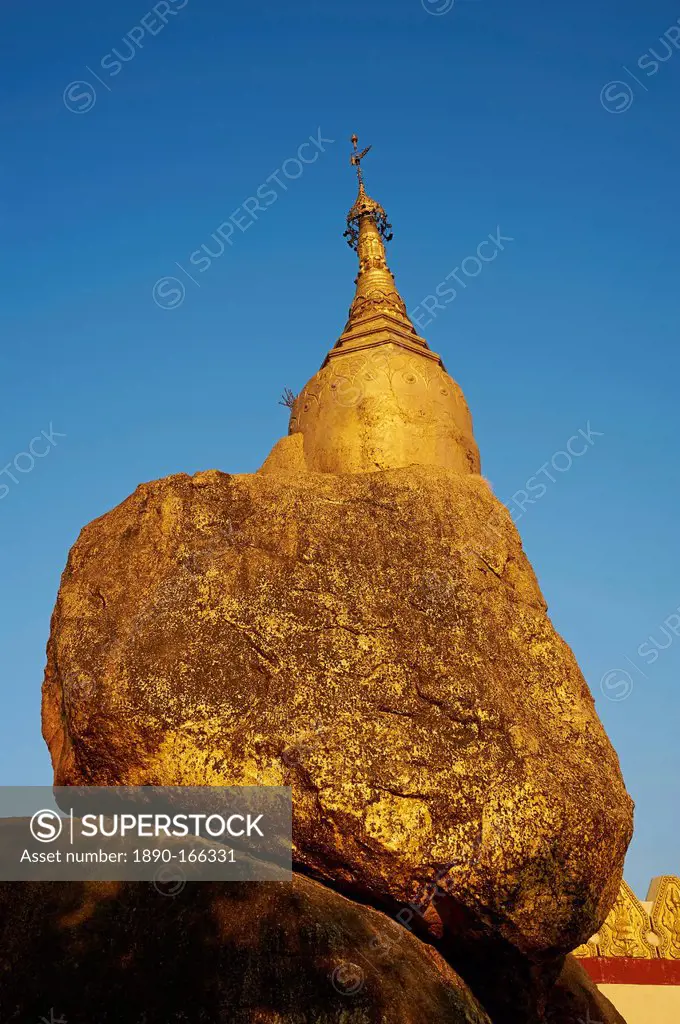 The Golden Rock of Nwa La Bo, Mawlamyine (Moulmein), Mon State, Myanmar (Burma), Asia