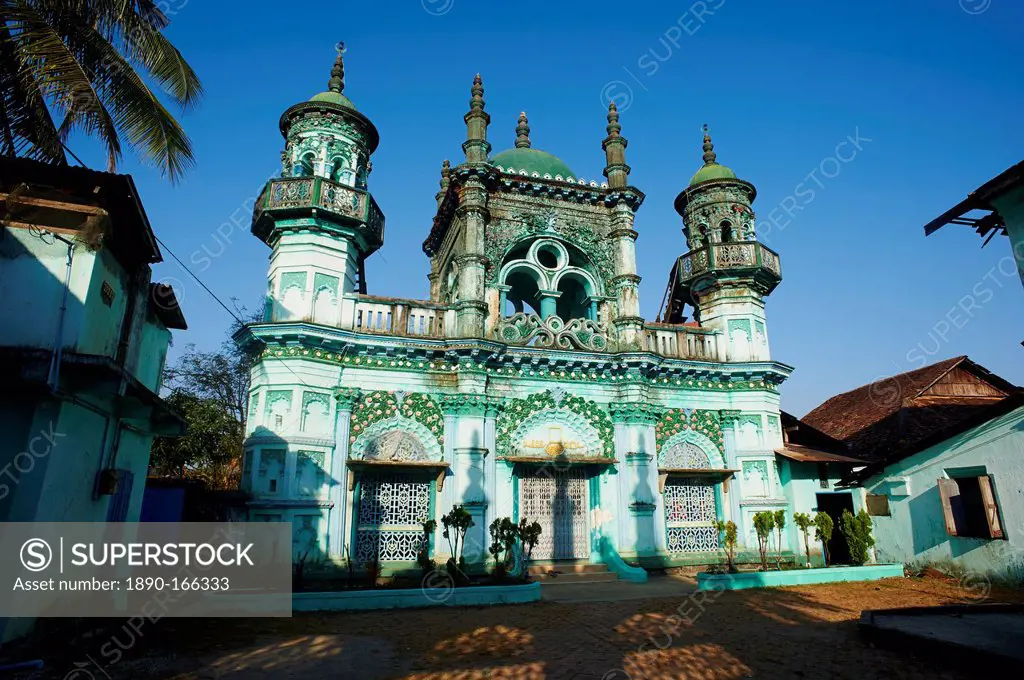 Mosque, Mawlamyine (Moulmein), Mon State, Myanmar (Burma), Asia