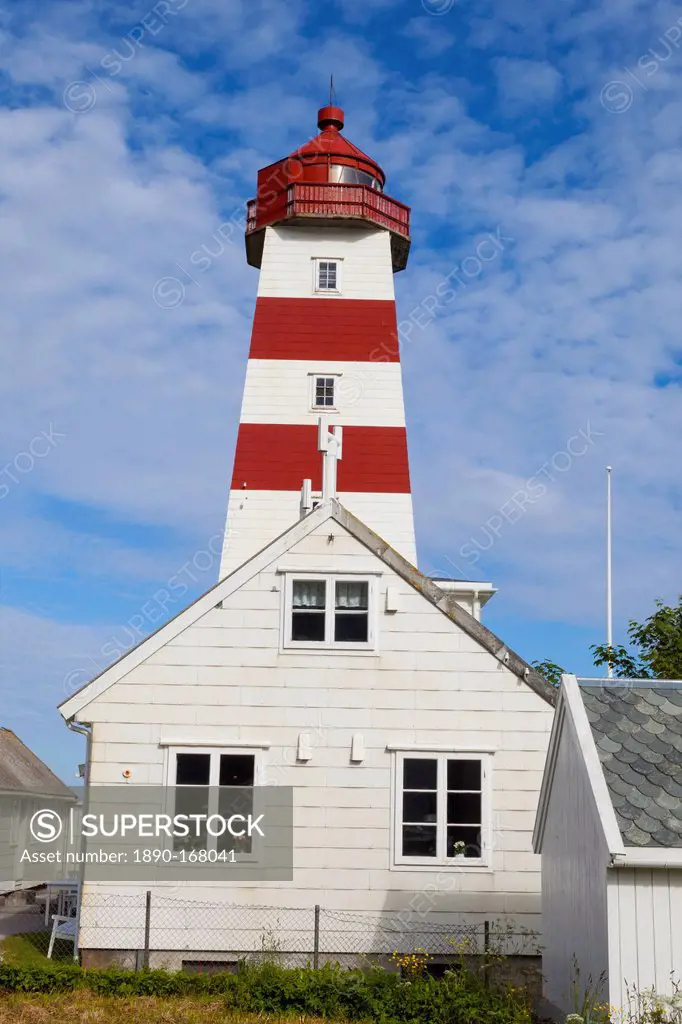 Alnes Lighthouse, Alnes, Godoy, More og Romsdal, Norway, Scandinavia, Europe