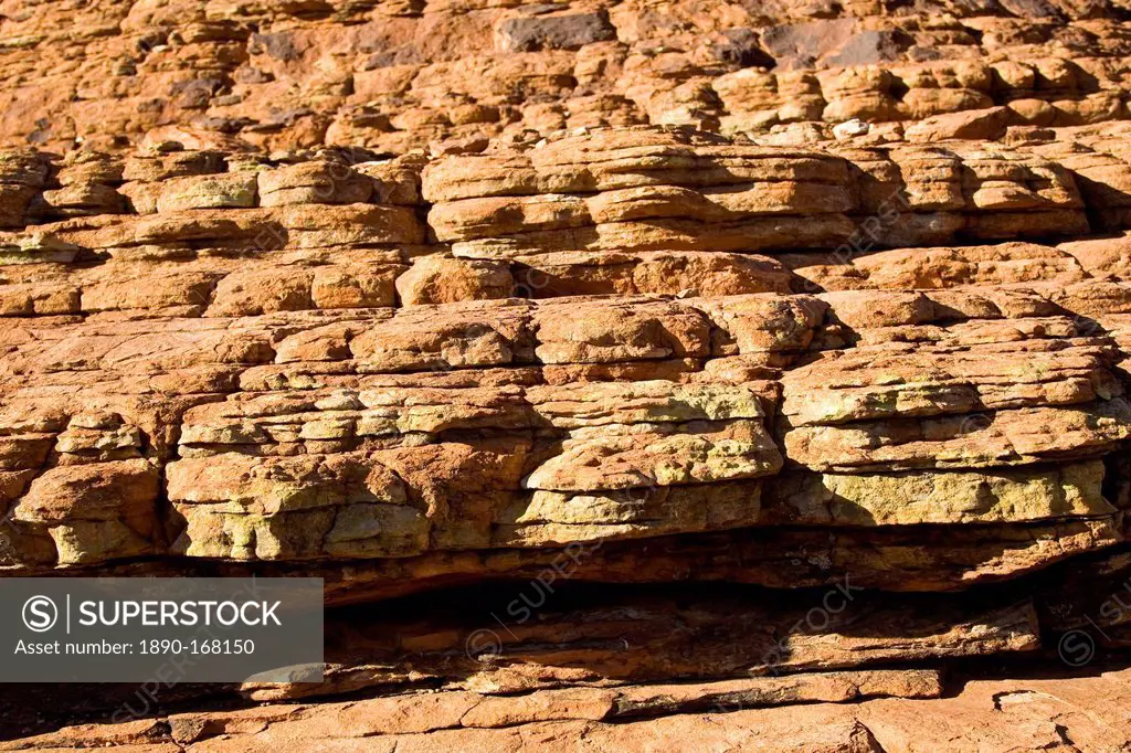 Sandstone domes in shape of beehives at King's Canyon, Red Centre, Australia