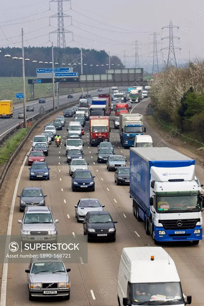 Traffic on M1 motorway in Hertfordshire, United Kingdom