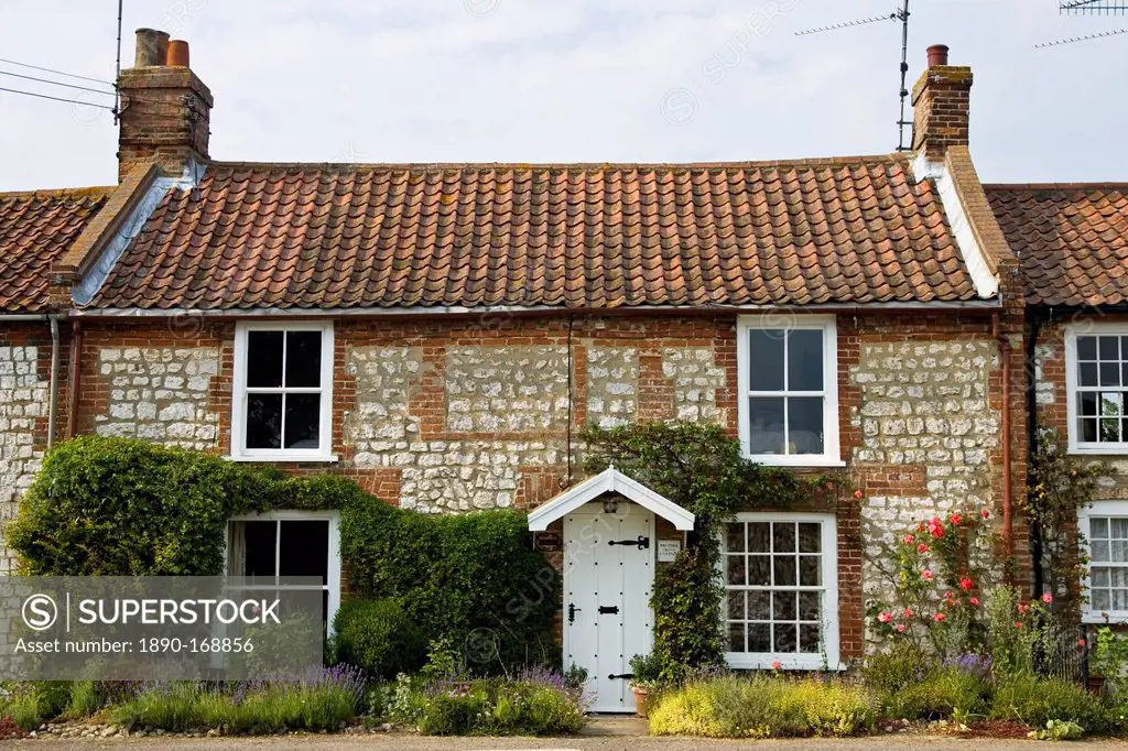 Traditional Norfolk brick and flint home near Burnham Market, Holkham, UK
