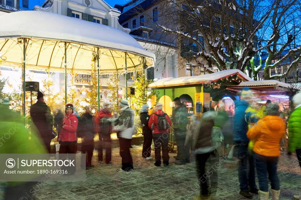 People at Christmas market, Haupt Square, Schladming, Steiermark, Austria, Europe