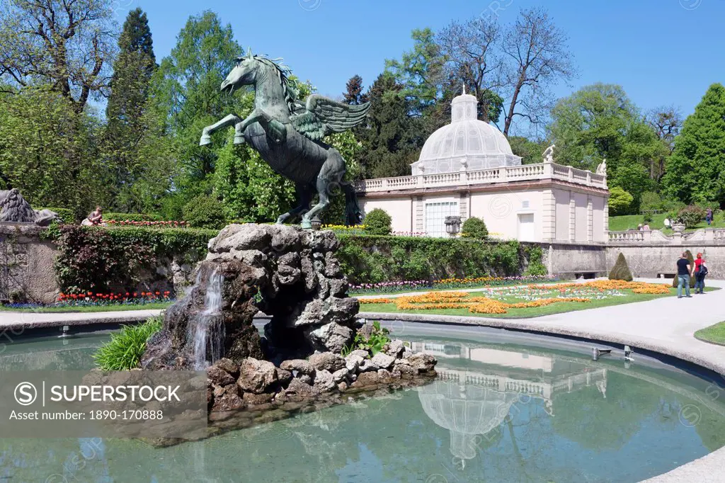 Fountain in Mirabell Garden, UNESCO World Heritage Site, Salzburg, Salzburger Land, Austria, Europe