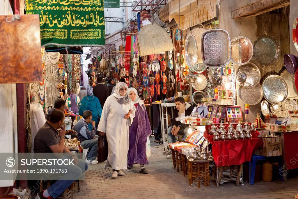 The souk, Marrakech, Morocco, North Africa, Africa