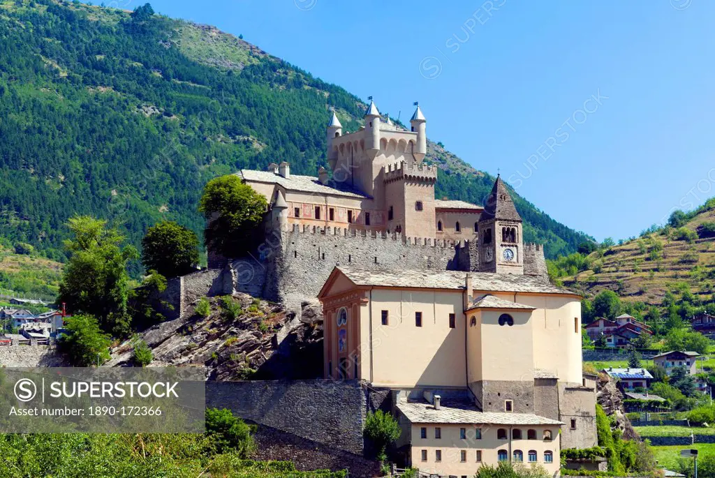 Saint-Pierre Castle, Saint Pierre, Aosta Valley, Italian Alps, Italy, Europe