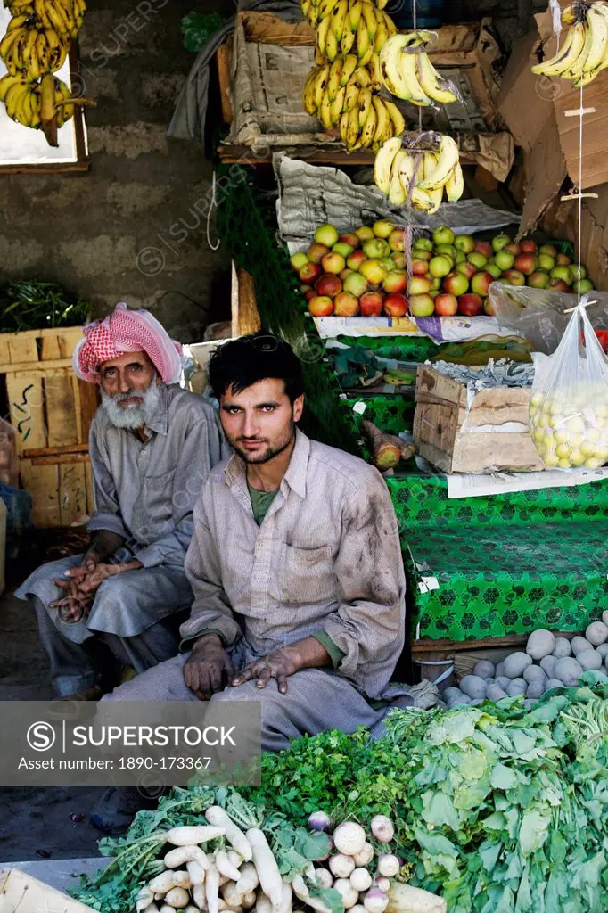 Pakistani fruit and vegetable sellers in village of Pattika, Pakistan