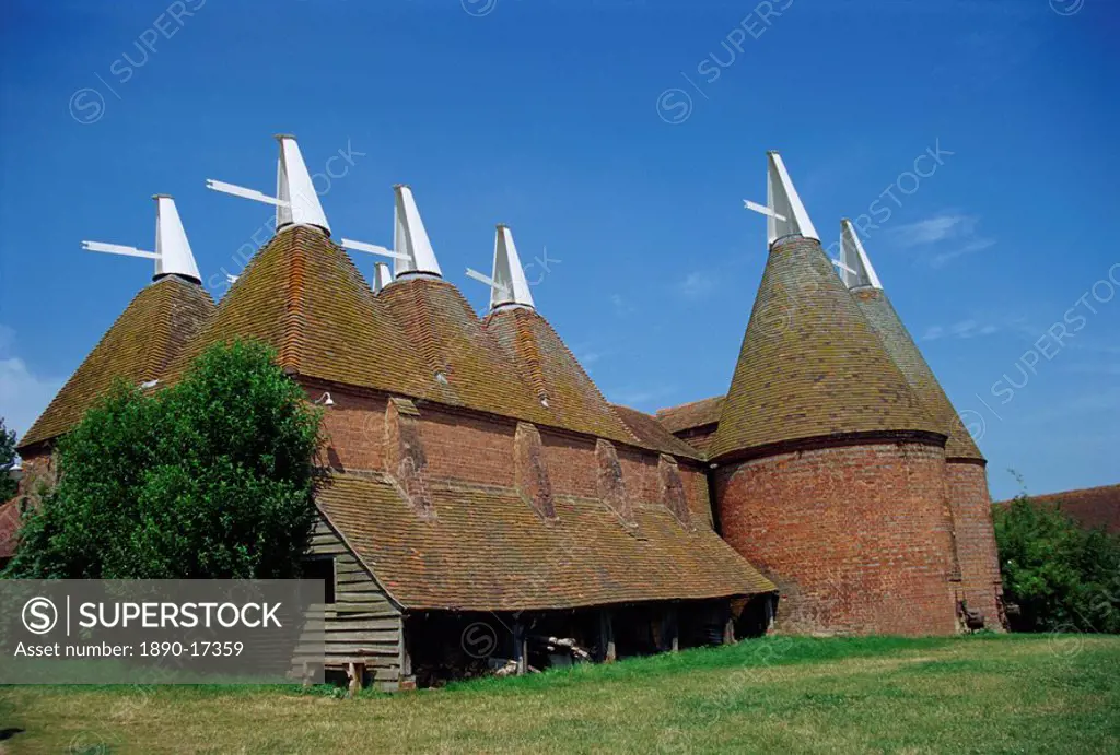 Oast houses, Sissinghurst, Kent, England, United Kingdom, Europe