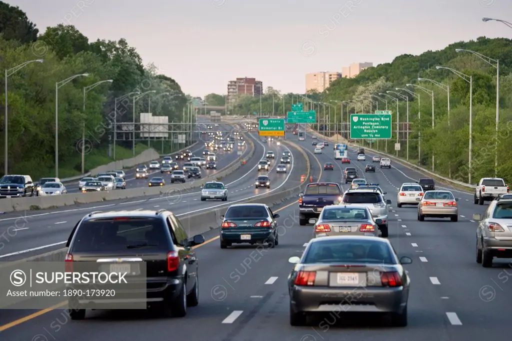 Volume of traffic travelling on freeway lanes, outskirts of Washington DC, USA