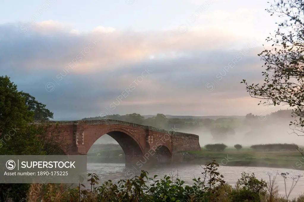 Autumn, early morning, Eden Bridge, Lazonby, Eden Valley, Cumbria, England, United Kingdom, Europe