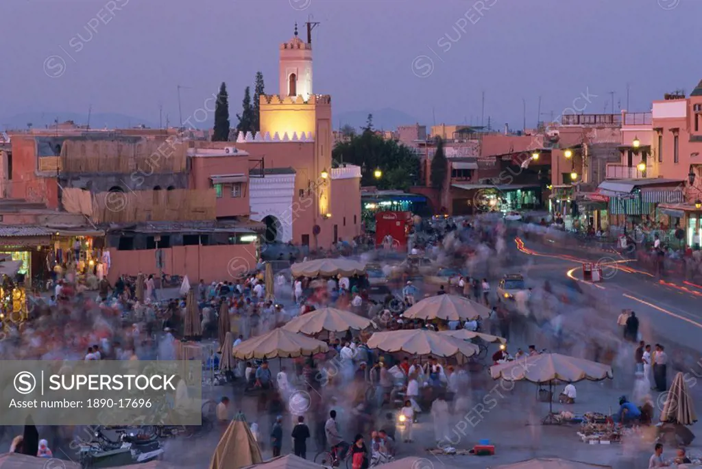 Djemaa el Fna at dusk, Marrakech, Morocco, North Africa, Africa