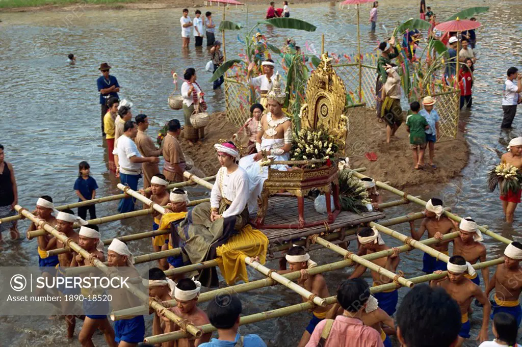 People taking part in the Water Festival parade, Salung Luang, Lampang, Thailand, Southeast Asia, Asia