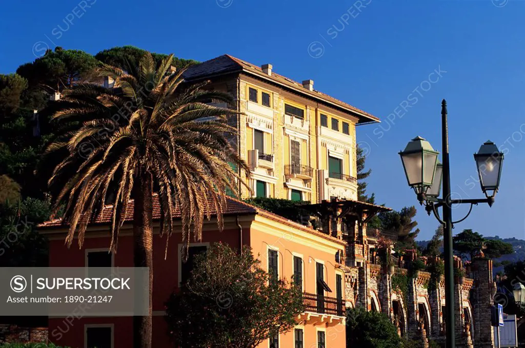 Colourful mansions on seafront, Santa Margherita Ligure, Portofino Peninsula, Liguria, Italy, Europe