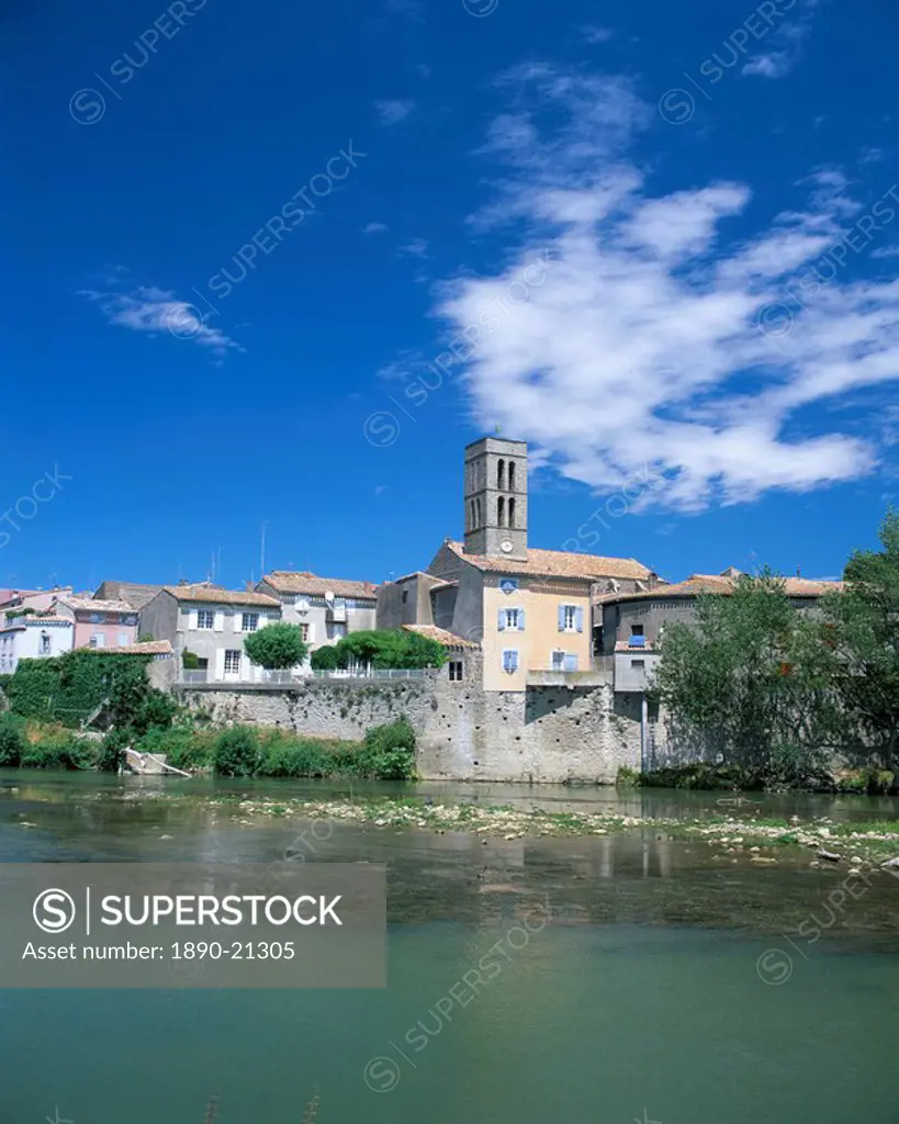 View across Aude River to Trebes, Aude, Languedoc_Roussillon, France, Europe