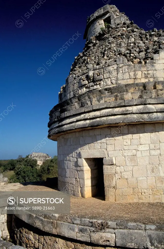 El Caracol, Mayan observatory, where windwos align with certain stars, Chichen_Itza, UNESCO World Heritage Site, Yucatan, Mexico, North America