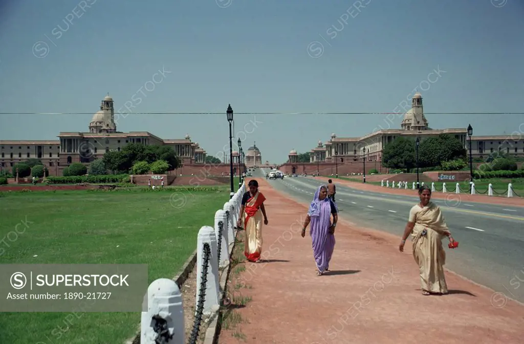 Raj Path leading to the Parliament Building, New Delhi, Delhi, India, Asia