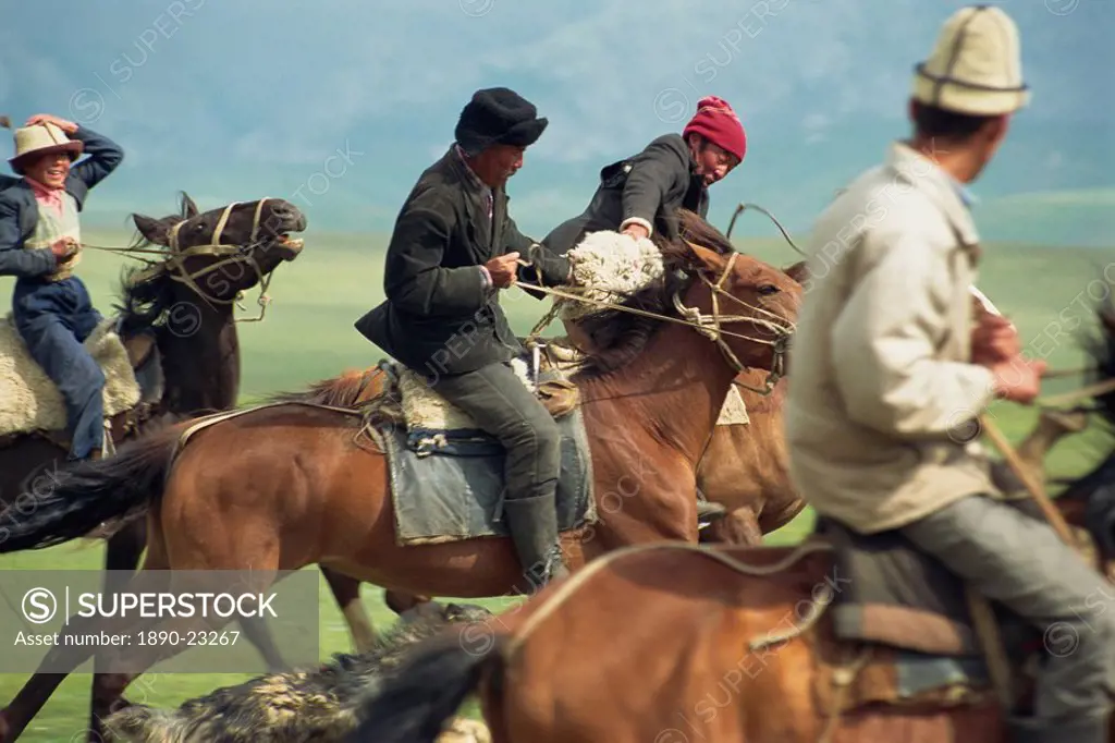Kirghiz nomads play ulak tartysh, Lake Son_Kul, Kyrgyzstan, Central Asia, Asia