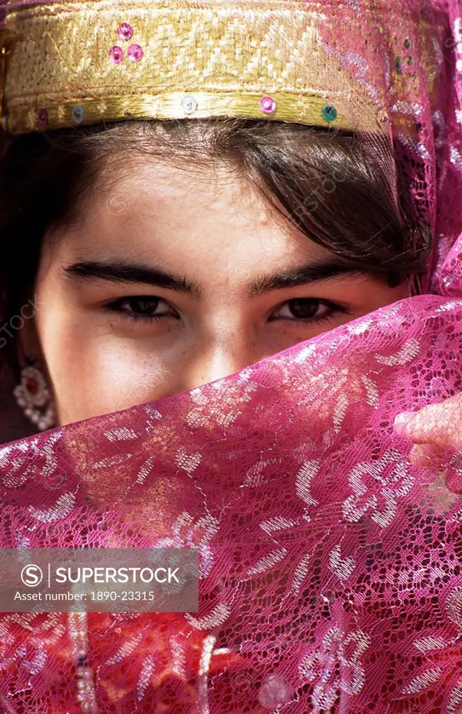 Uzbek girl, wedding guest, Bukhara, Uzbekistan, Central Asia, Asia