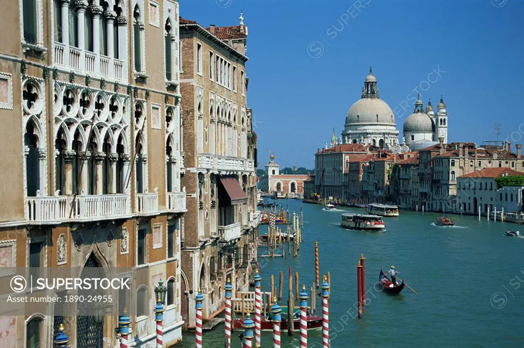 Gondolas on the Grand Canal with Santa Maria Della Salute church in the background, Venice, UNESCO World heritage Site, Veneto, Italy, Europe