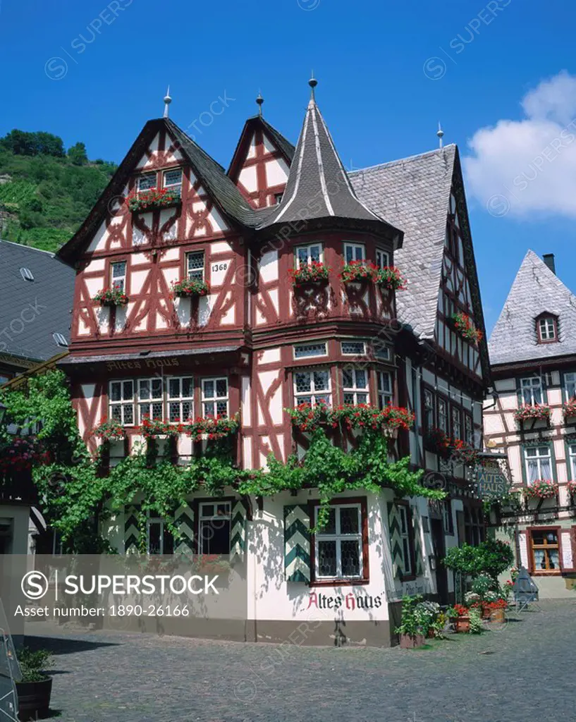 Houses dating from the 16th century at Bacharach in the Rhineland, Germany, Europe