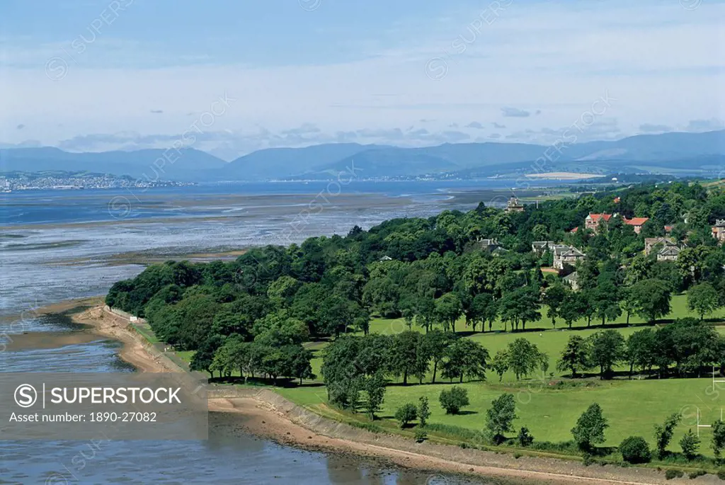 Dumbarton Castle on the north shore of the River Clyde, from where Mary Queen of Scots sailed to France in 1548, Dunbartonshire, Scotland, United King...