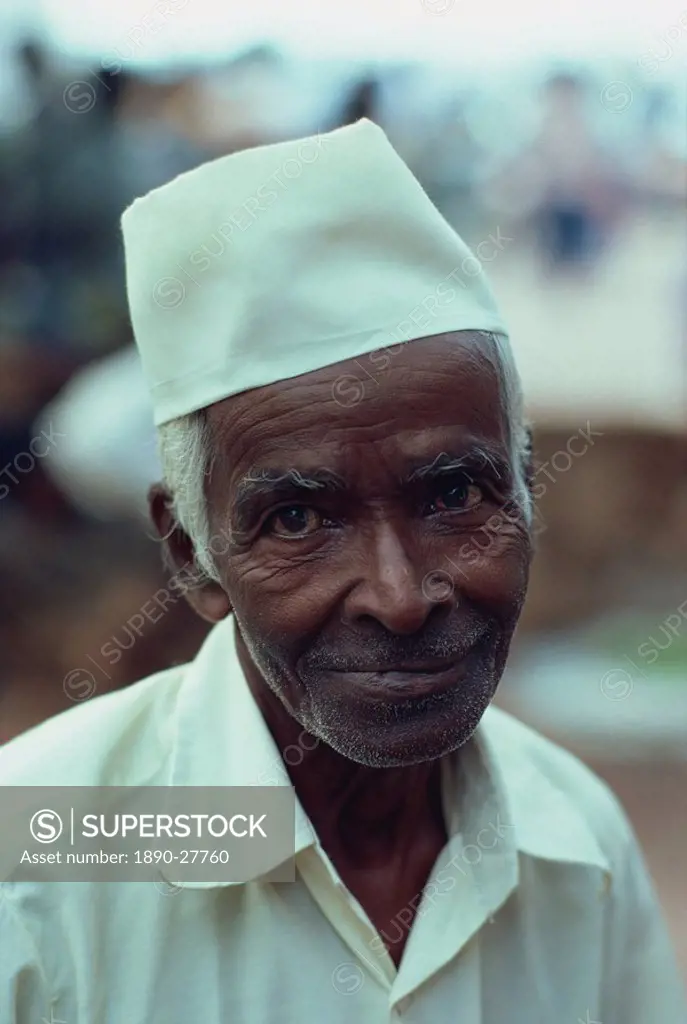 Elderly man, Maldive Islands, Asia