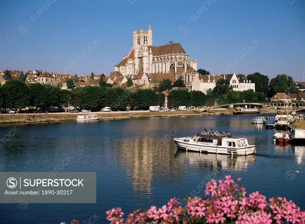 St. Stephen´s cathedral on skyline, Auxerre, River Yonne, Bourgogne, France, Europe