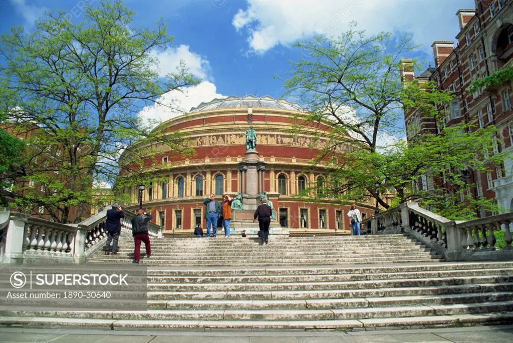 Steps and memorial before the Royal Albert Hall, built in 1871 and named after Prince Albert, Queen Victoria´s consort, Kensington, London, England, U...