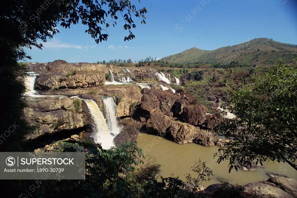 Landscape view of the Lien Khuong waterfall and rocks at Dalat, Vietnam, Indochina, Southeast Asia, Asia