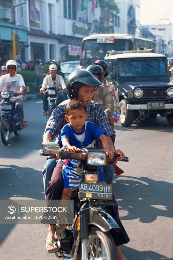 Traffic, Jogjakarta, Java, Indonesia, Southeast Asia, Asia