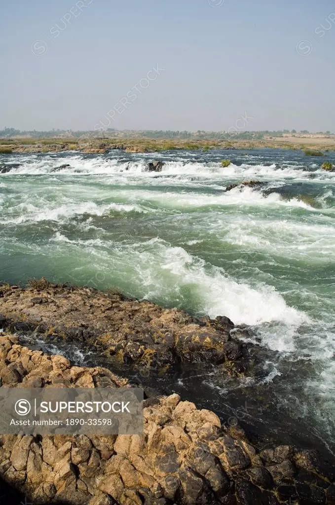 Rapids on the Narmada River just west of Maheshwar, Madhya Pradesh state, India, Asia