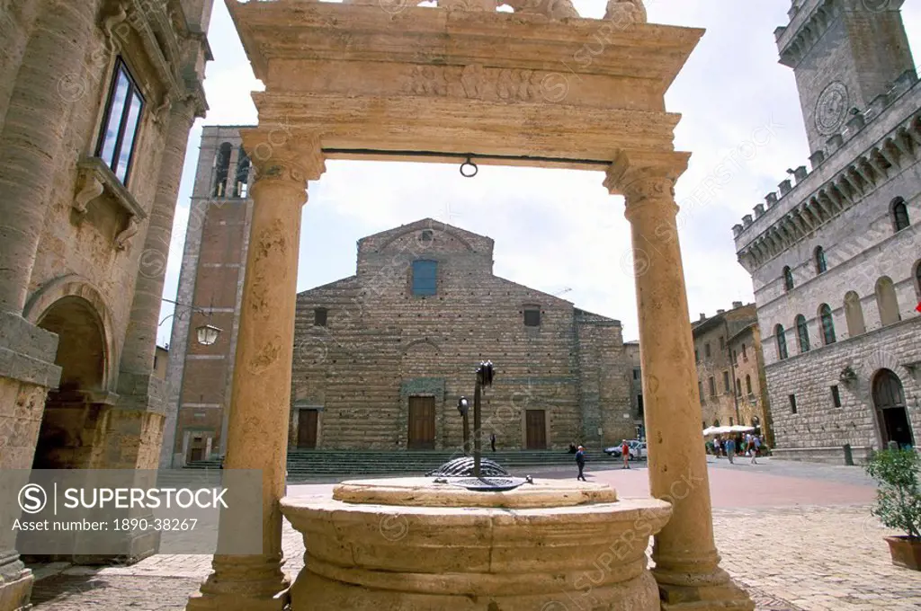 Duomo through wellhead, Montepulciano, Tuscany, Italy, Europe