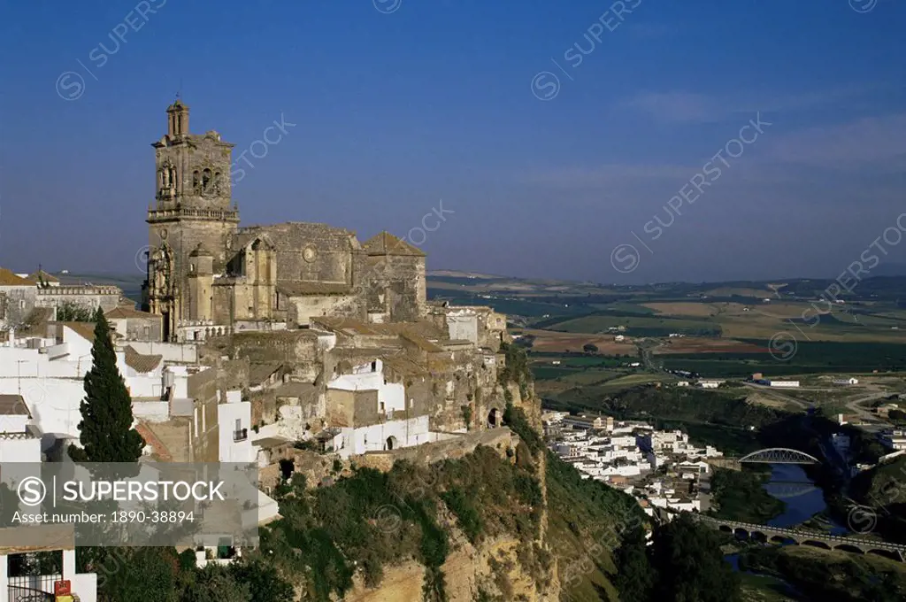 View of village, Arcos de la Frontera, Cadiz, Andalucia, Spain, Europe