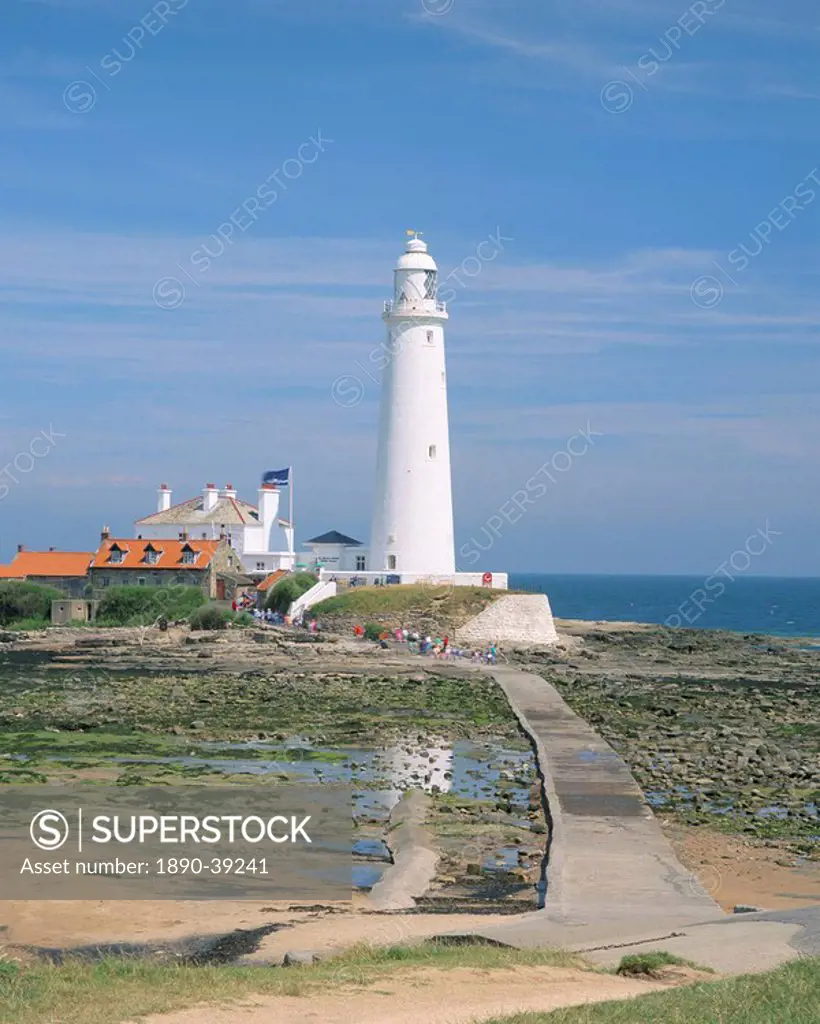Lighthouse, St. Mary´s Island, Whitley Bay, Northumbria Northumberland, England, United Kingdom, Europe